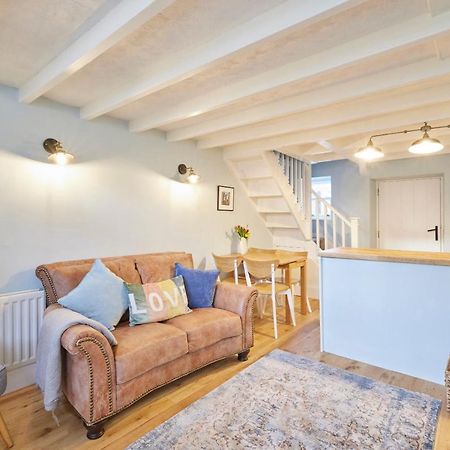 Host & Stay - Honey Cottage Hinderwell Экстерьер фото