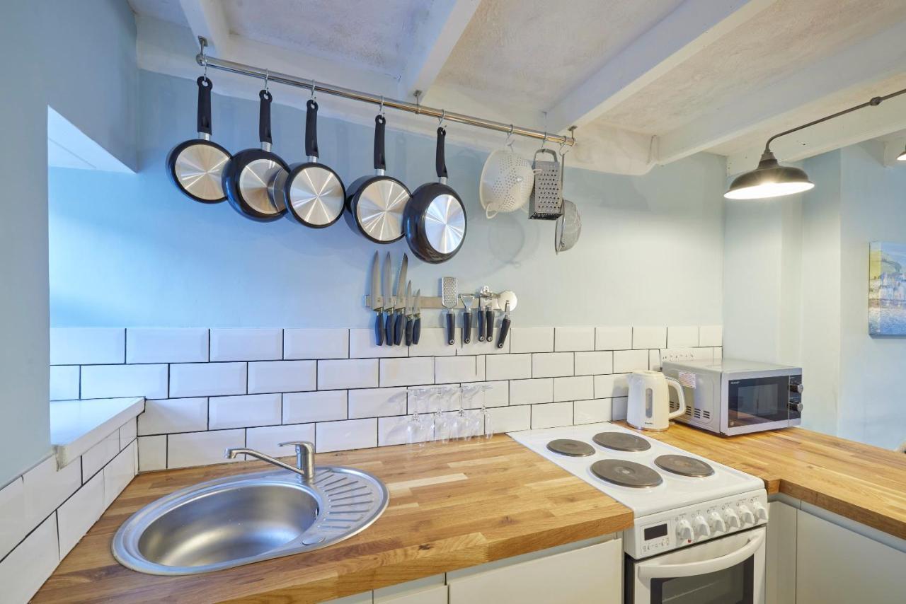 Host & Stay - Honey Cottage Hinderwell Экстерьер фото