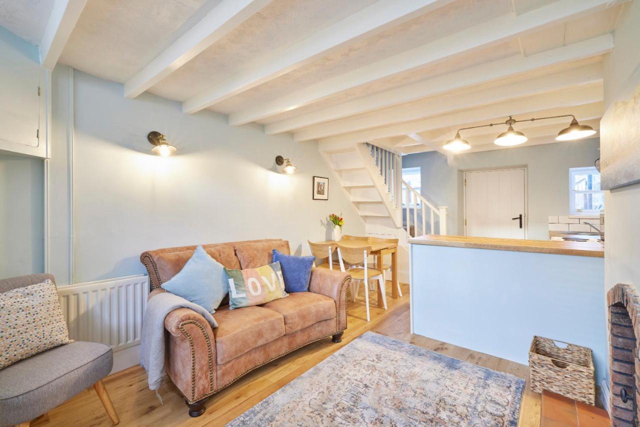 Host & Stay - Honey Cottage Hinderwell Экстерьер фото