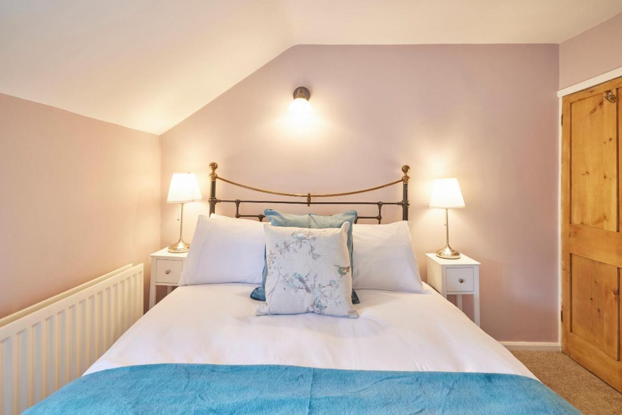 Host & Stay - Honey Cottage Hinderwell Экстерьер фото