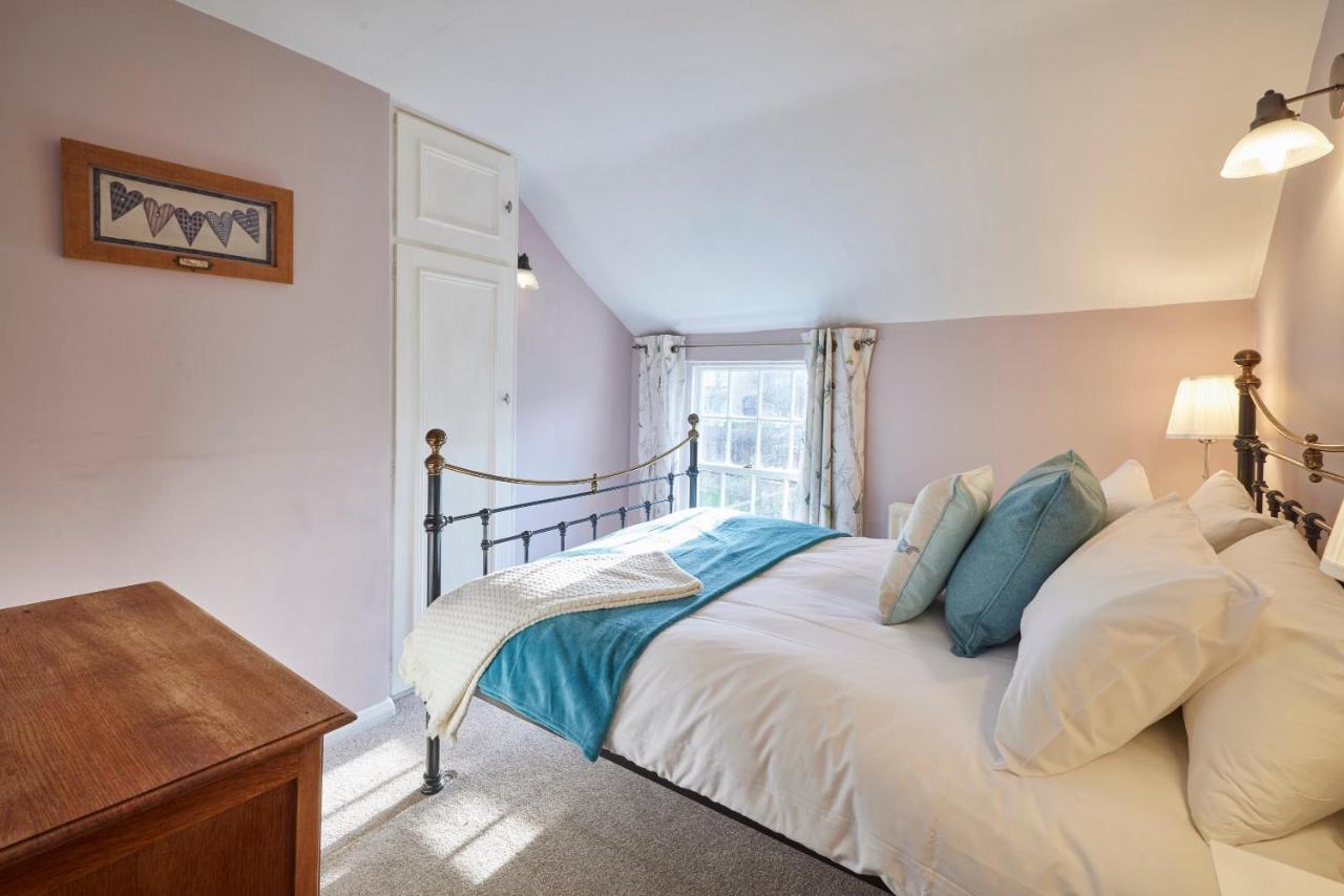 Host & Stay - Honey Cottage Hinderwell Экстерьер фото