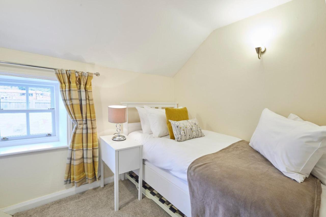 Host & Stay - Honey Cottage Hinderwell Экстерьер фото