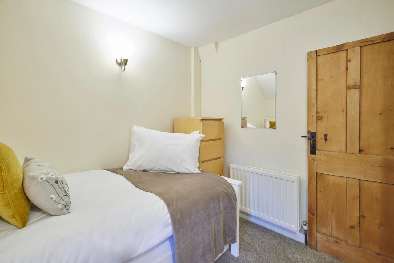 Host & Stay - Honey Cottage Hinderwell Экстерьер фото